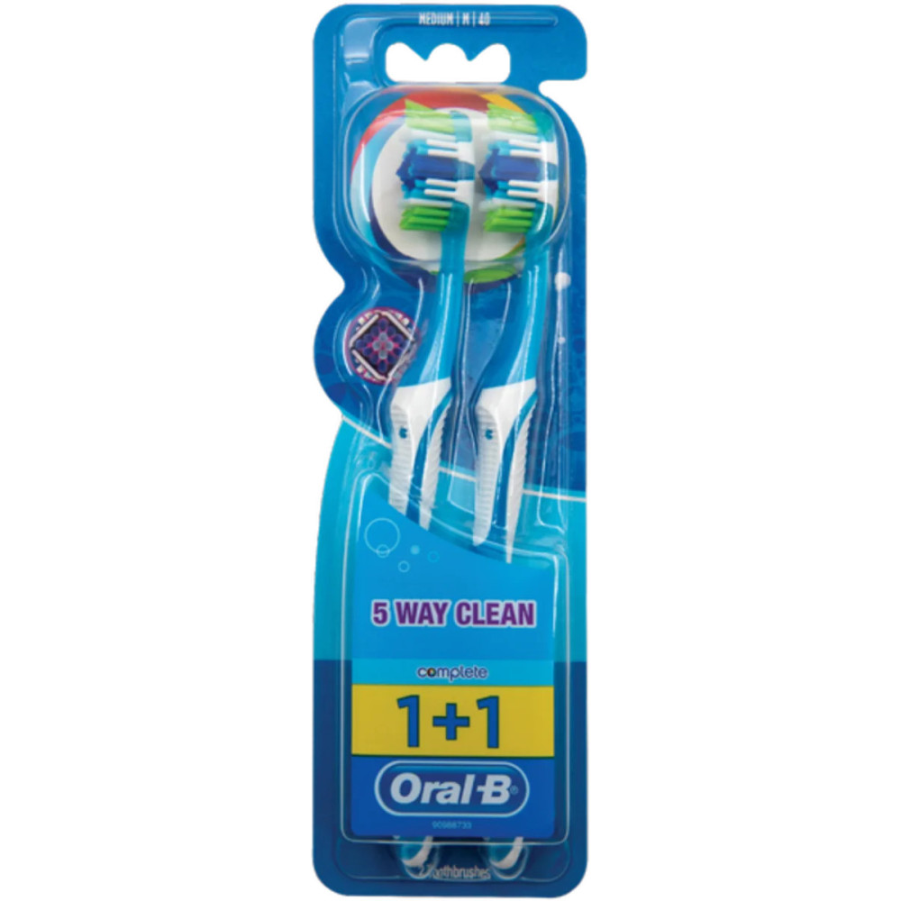 Oral-B Advantage Complete 5 Way Clean Toothbrush Medium