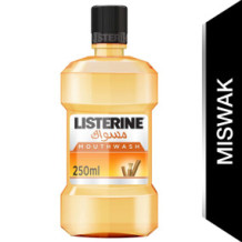 Listerine Mouthwash with Toothbrush from Listerine - 250ml