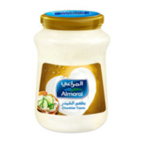 Almarai Regular Cheese 900 g